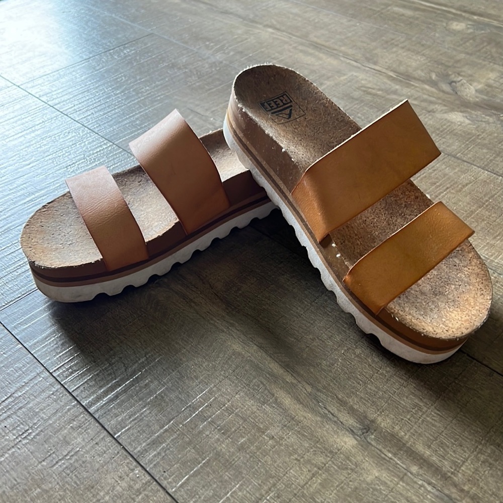 Reef Cushion Vista size 7